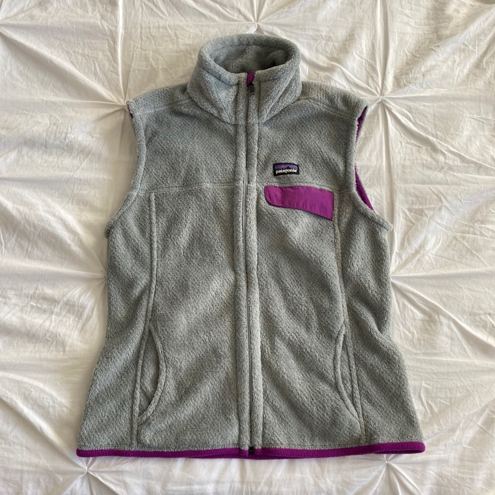 Grey women’s PATAGONIA vest